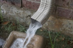 Outdoor-Spring-Plumbing-Tips-Clogged-Downspouts