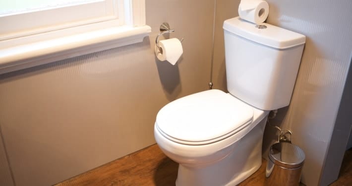 fixing-a-toilet-leak-pooles-plumbing