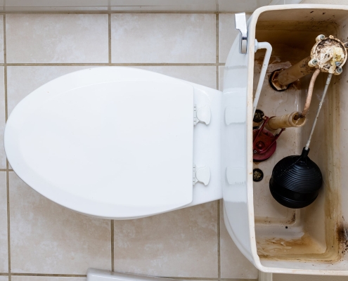 How to Fix a Leaking Toilet