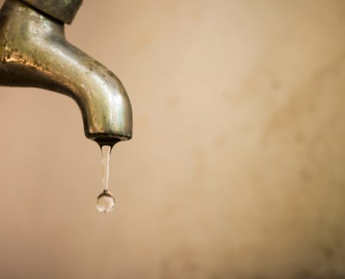 rusty-tap-water-pooles-plumbing